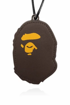 A BATHING APE® BRĄZOWY Zawieszka z logo