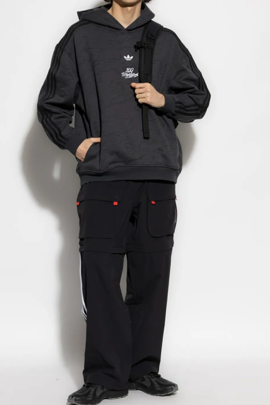 ADIDAS Originals SZARY ADIDAS x 100 Thieves