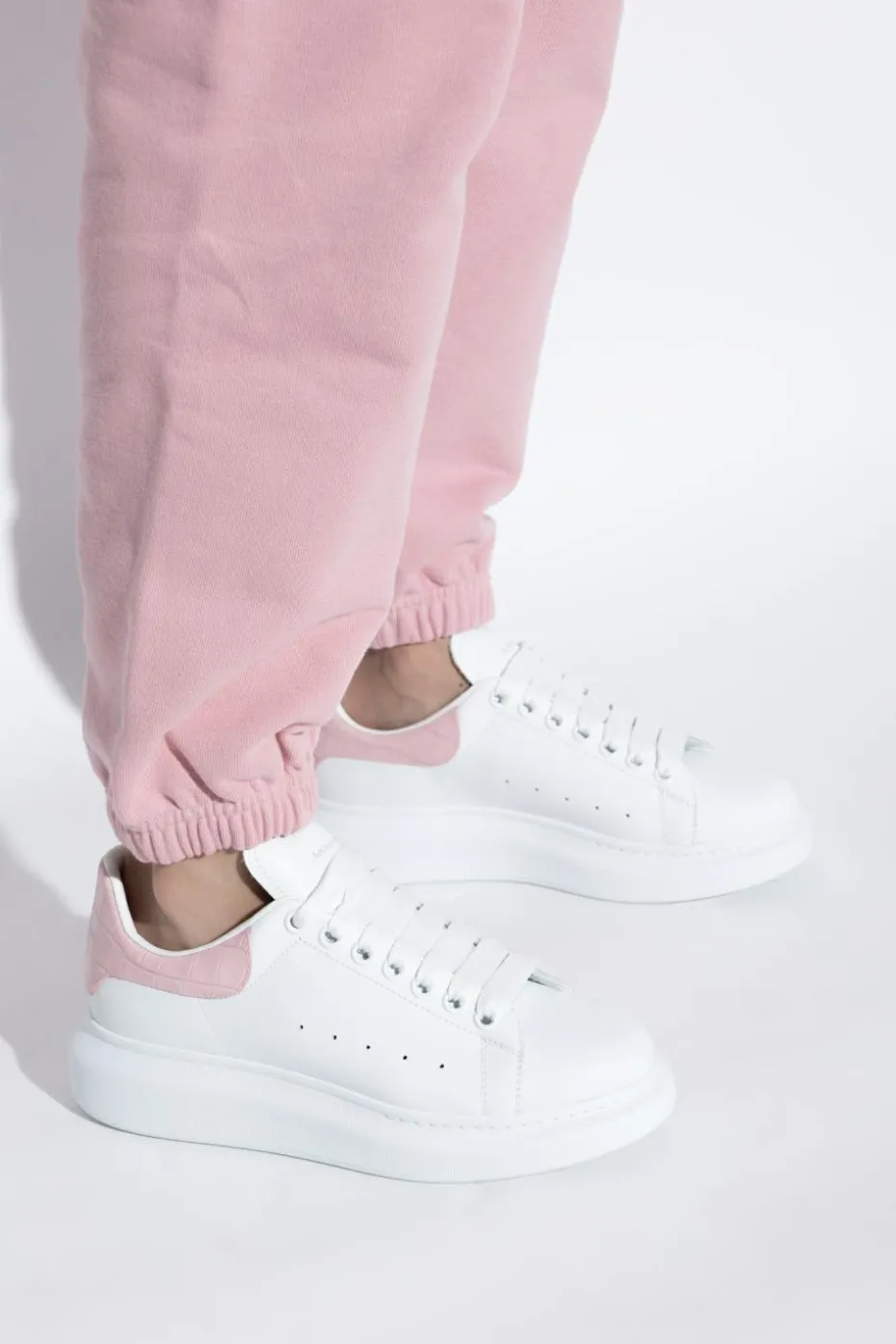 Alexander McQueen BIAŁY Skórzane buty sportowe