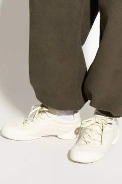 Alexander McQueen kremowy Buty sportowe `Flexion`