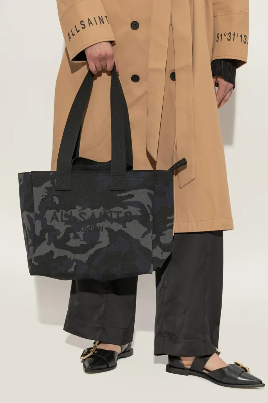 AllSaints CZARNY Torba `Izzy` typu `shopper`