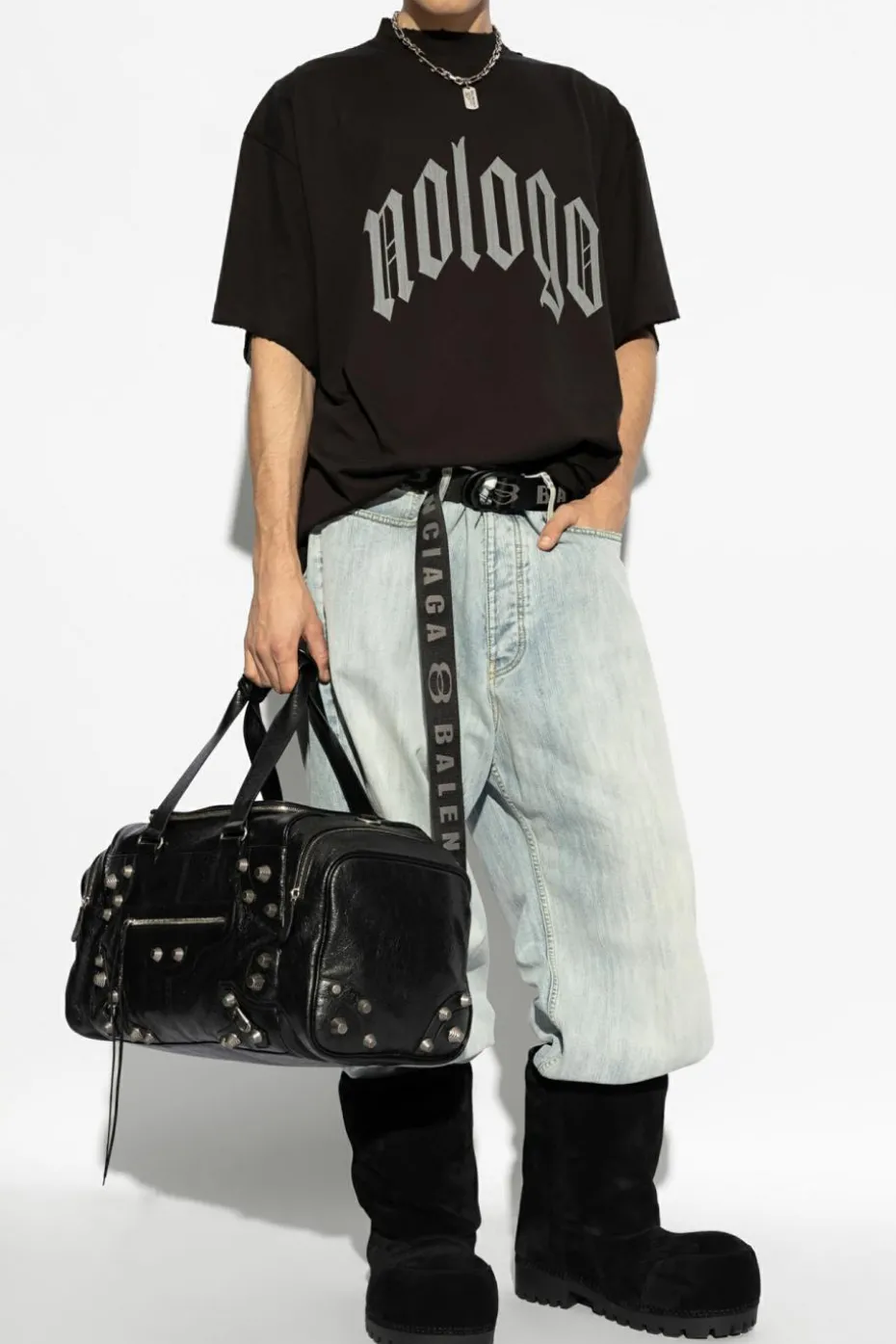 Balenciaga CZARNY T-shirt z nadukiem