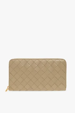 Bottega Veneta beżowy Skórzany portfel z plecionką ‘Intrecciato’