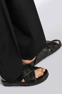 Bottega Veneta CZARNY Klapki `Tarik`