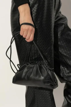 Bottega Veneta CZARNY Torba na ramię ‘The Mini Pouch’