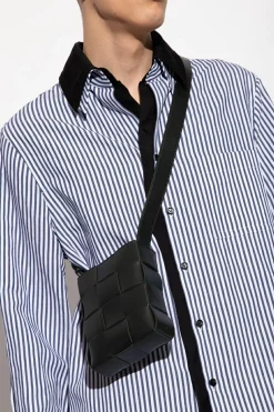 Bottega Veneta ZIELONY Skórzane etui na telefon na pasku