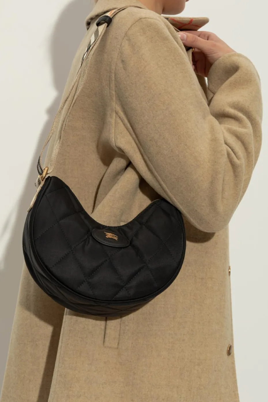 Burberry CZARNY Torba na ramię `Horseshoe`
