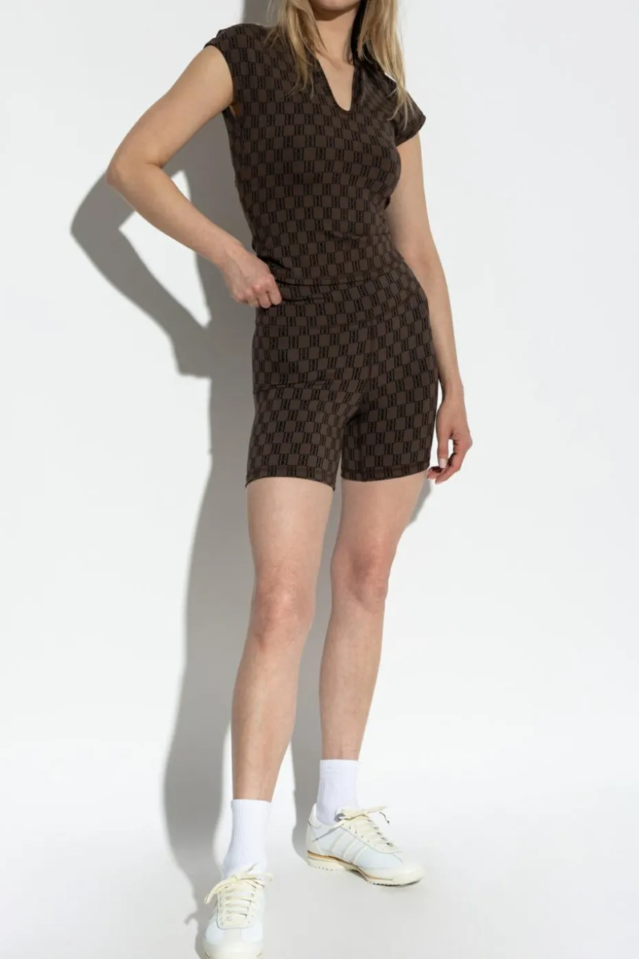 By Malene Birger BRĄZOWY Krótkie leginsy `Siola`