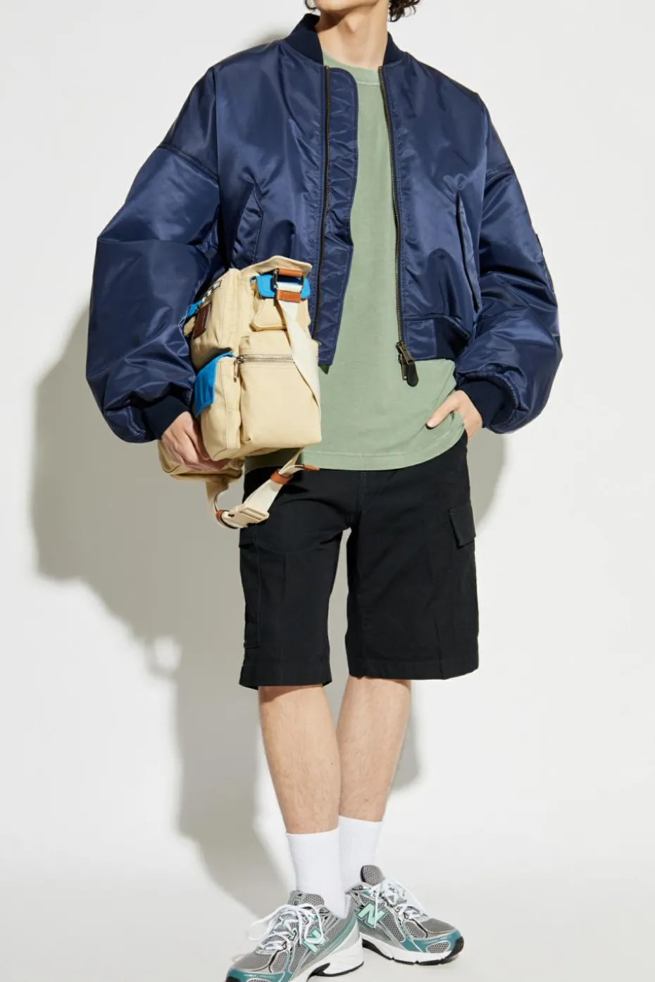 Carhartt WIP CZARNY Szorty z kieszeniami