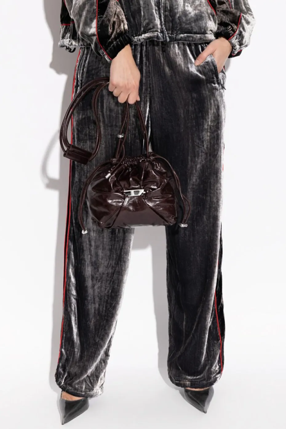 Diesel BRĄZOWY Torba na ramię `SCRUNCH-D BUCKE`