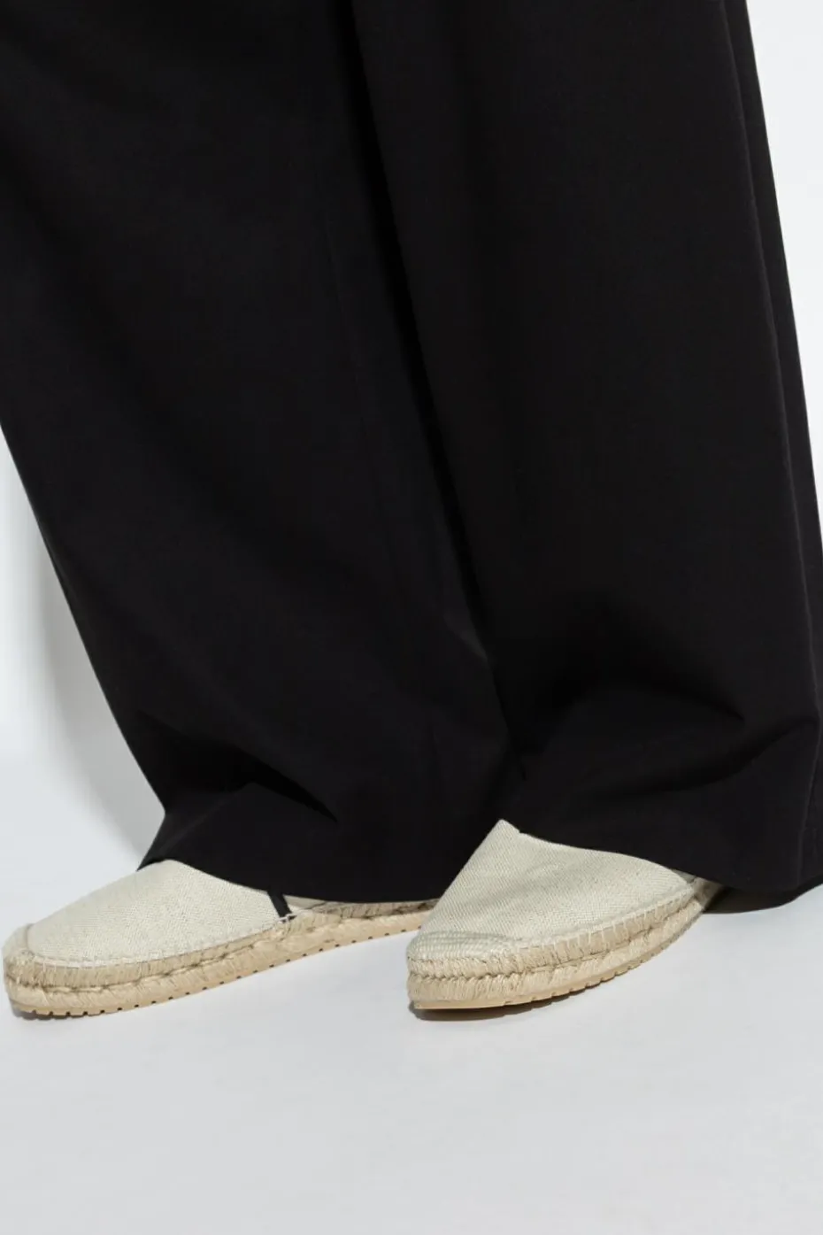 Dolce & Gabbana kremowy Espadryle z wyszytym logo