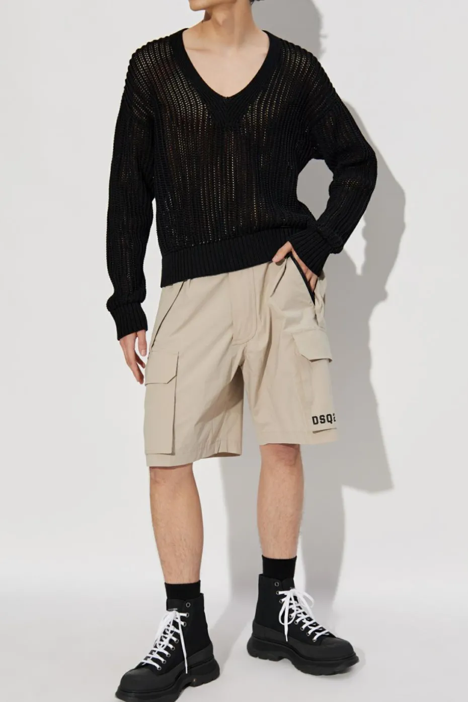 Dsquared2 CZARNY Sweter z dekoltem w serek