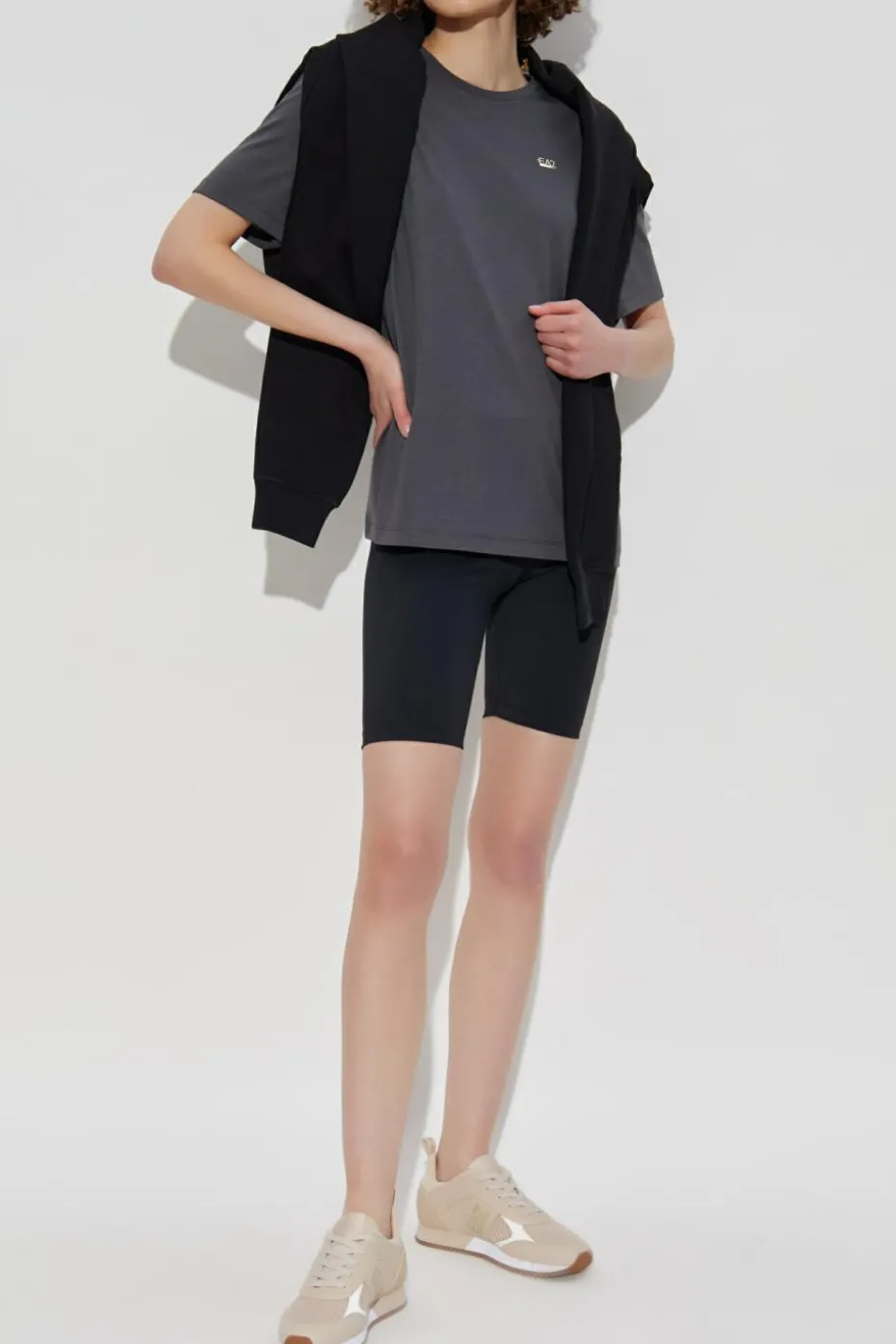 EA7 Emporio Armani SZARY T-shirt z aplikacją w kształcie logo