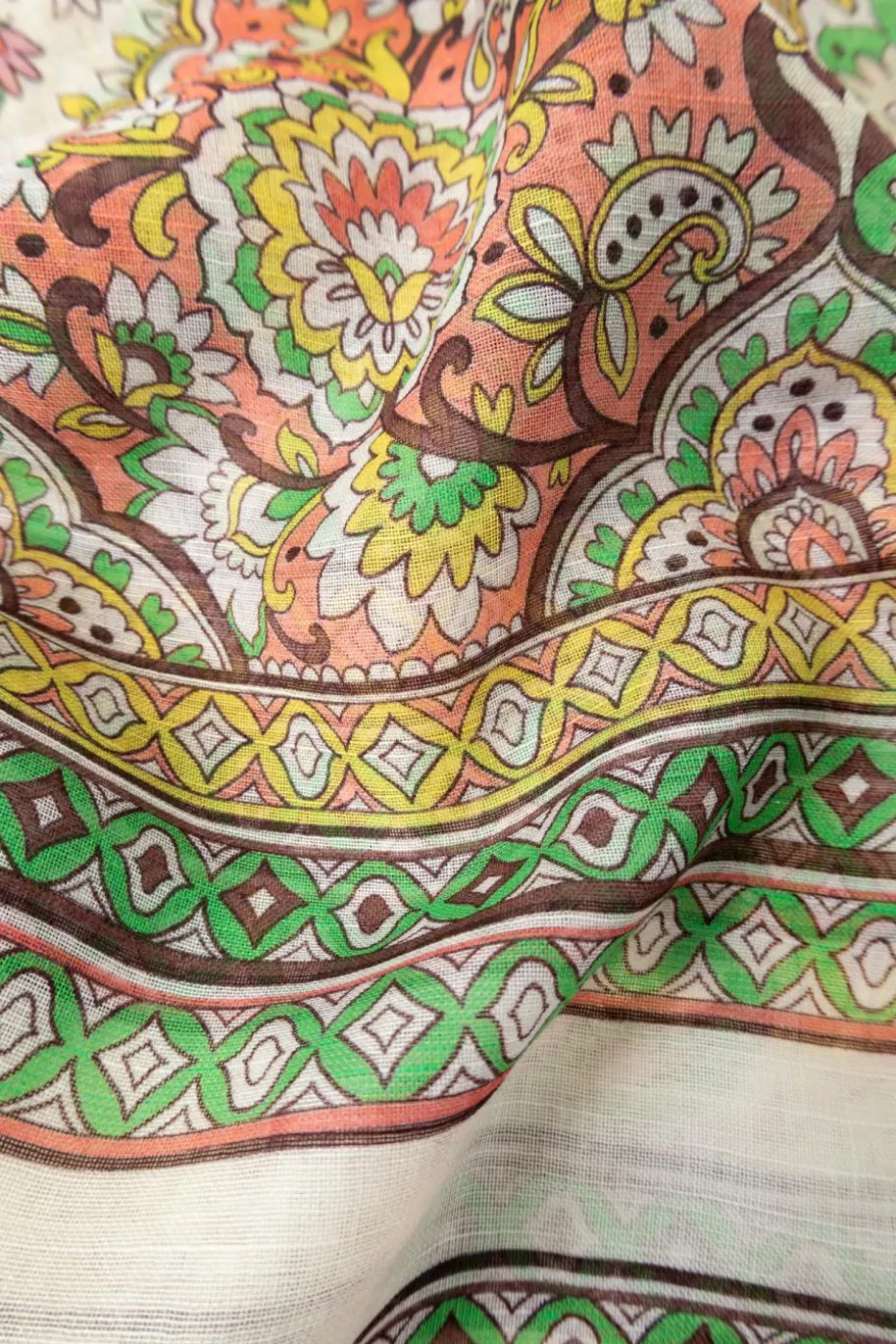 Etro MULTIKOLOR Szal z dekoracyjnym nadrukiem