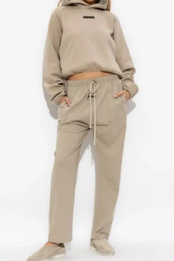 Fear Of God Essentials beżowy Krótka bluza z logo
