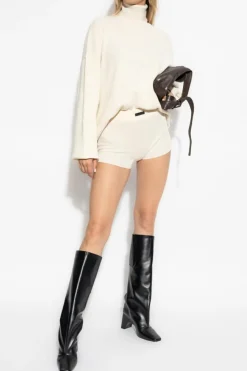 Fear Of God Essentials kremowy Prążkowane szorty
