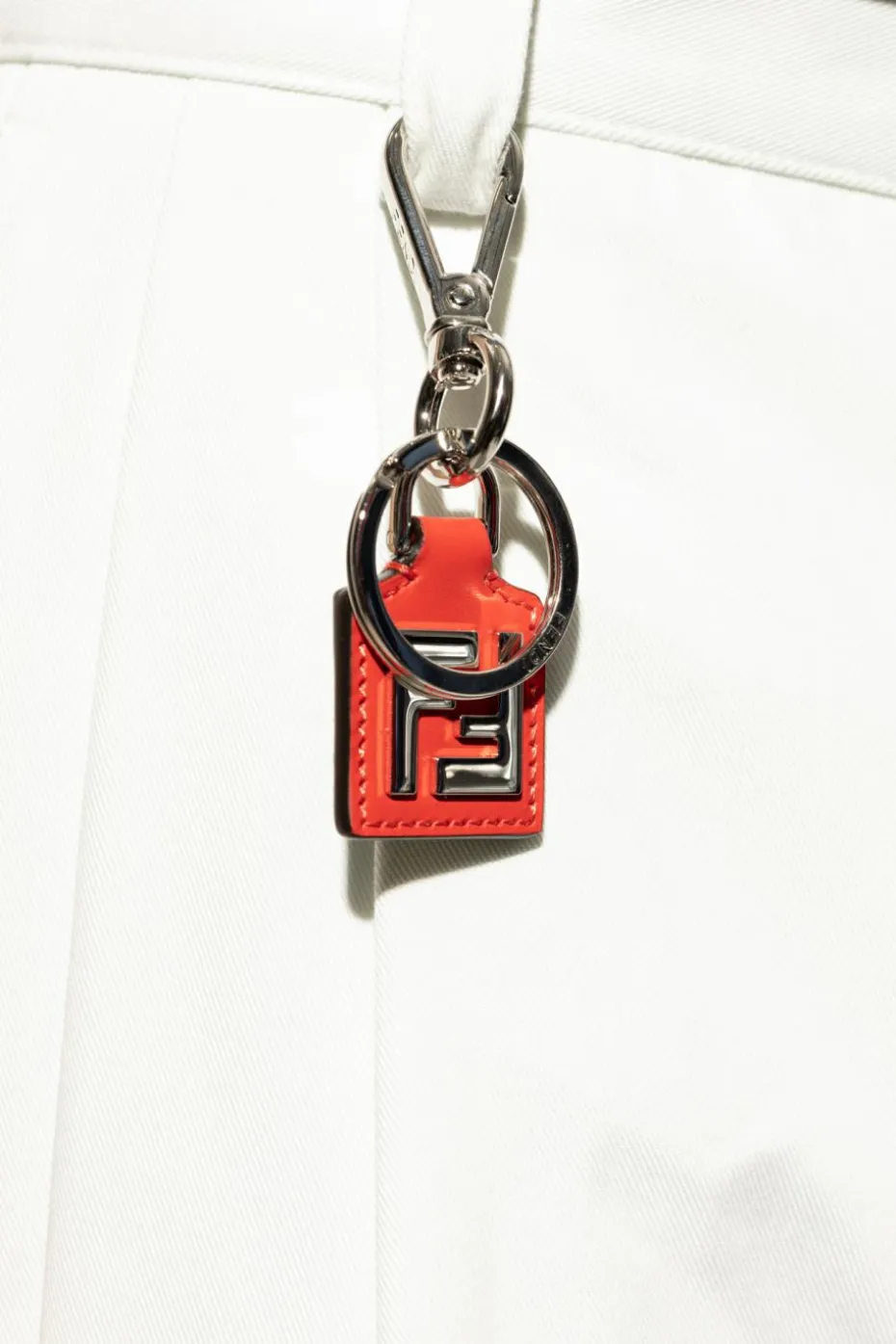 Fendi CZERWONY Brelok z logo