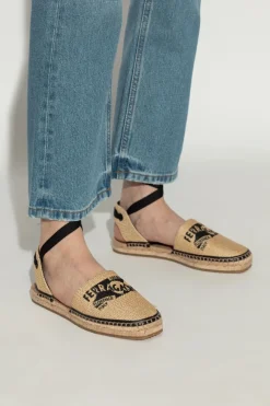FERRAGAMO beżowy Buty `Elaia`