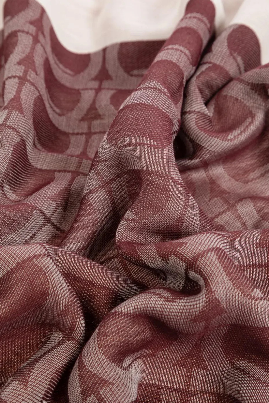 FERRAGAMO BORDO Chusta z monogramem