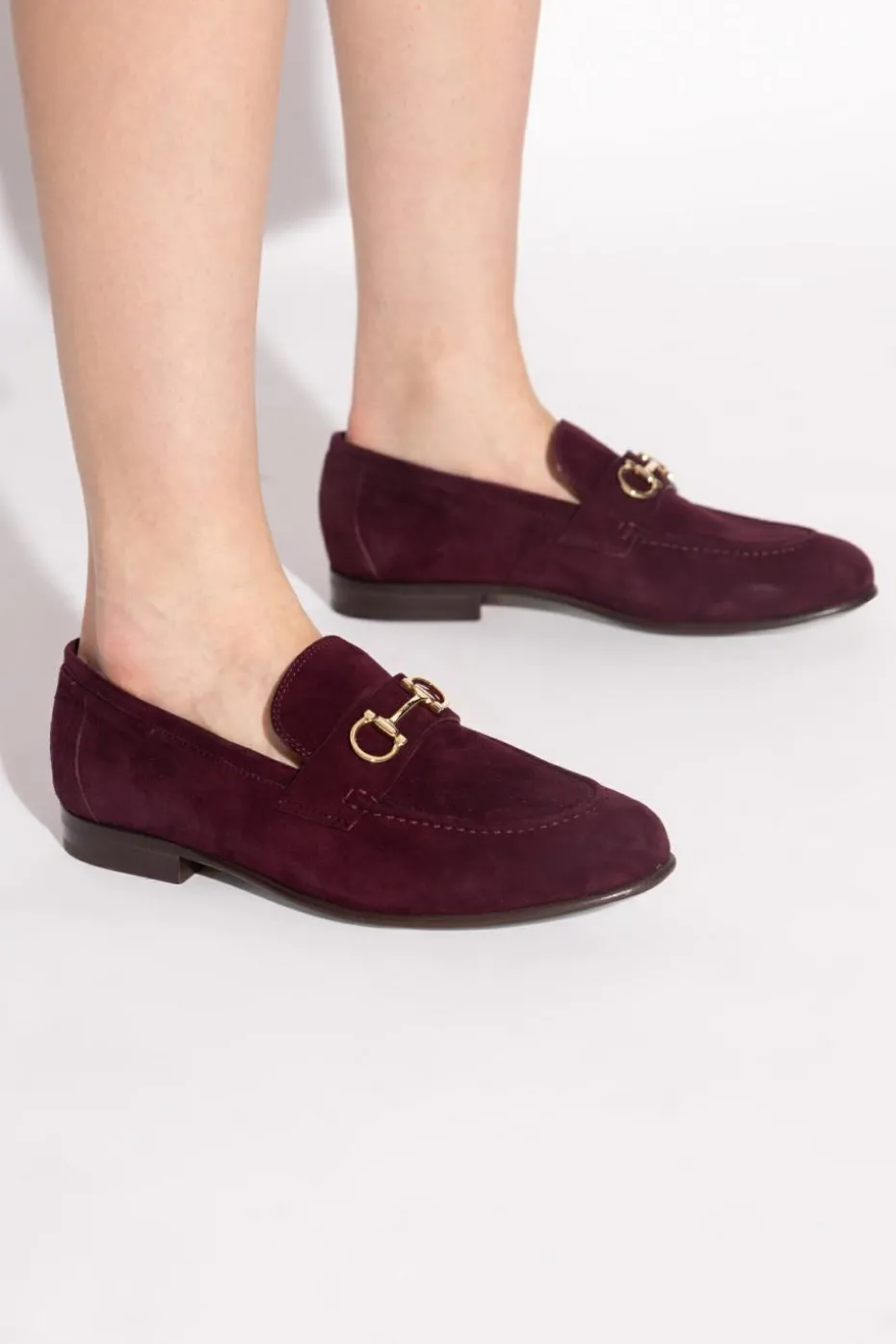 FERRAGAMO BORDO Zamszowe buty `Ottone` typu `loafers`