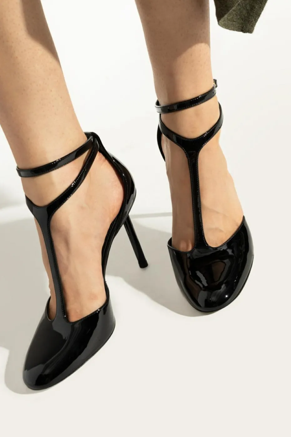 FERRAGAMO CZARNY Buty na obcasie `Lusandra`