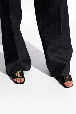 FERRAGAMO CZARNY Klapki na obcasie ‘Zelie’