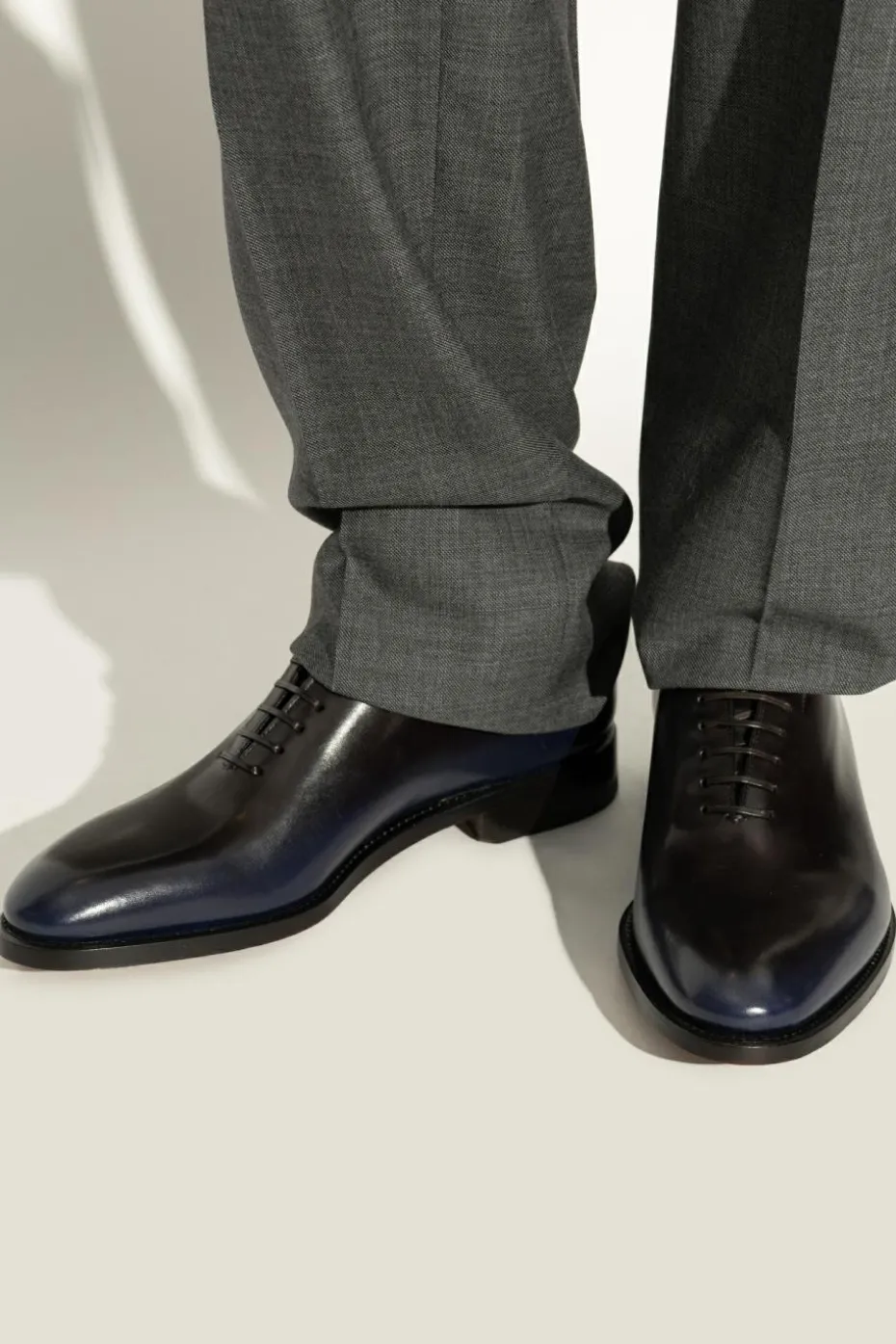 FERRAGAMO GRANATOWY Skórzane buty `Angiolo