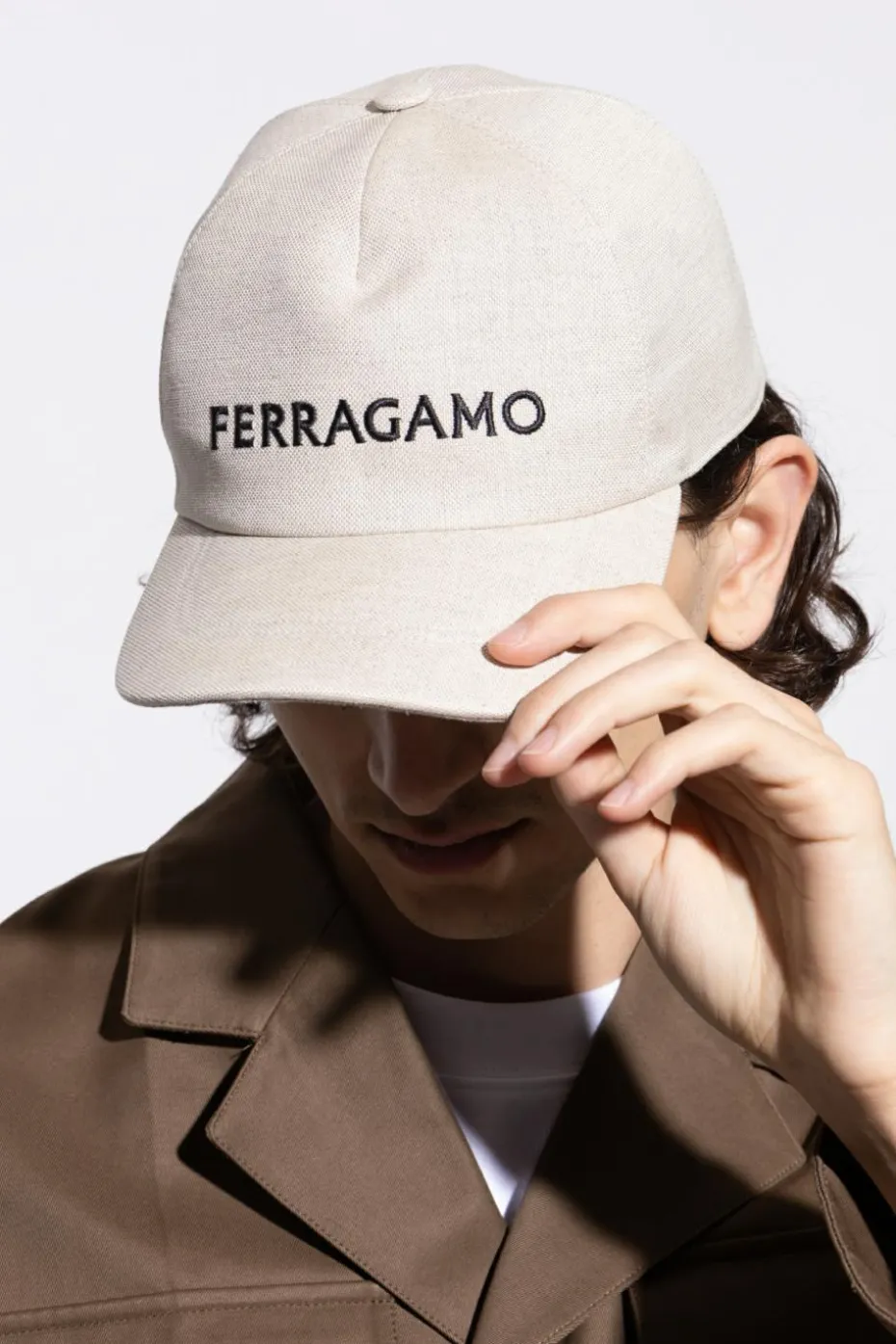 FERRAGAMO kremowy Czapka z daszkiem