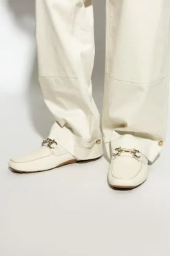 FERRAGAMO kremowy Mokasyny `Parigi`