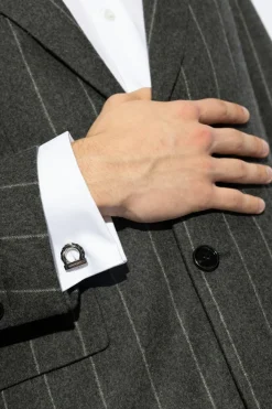 FERRAGAMO SREBRNY Spinki do mankietów z motywem ‘Gancini’