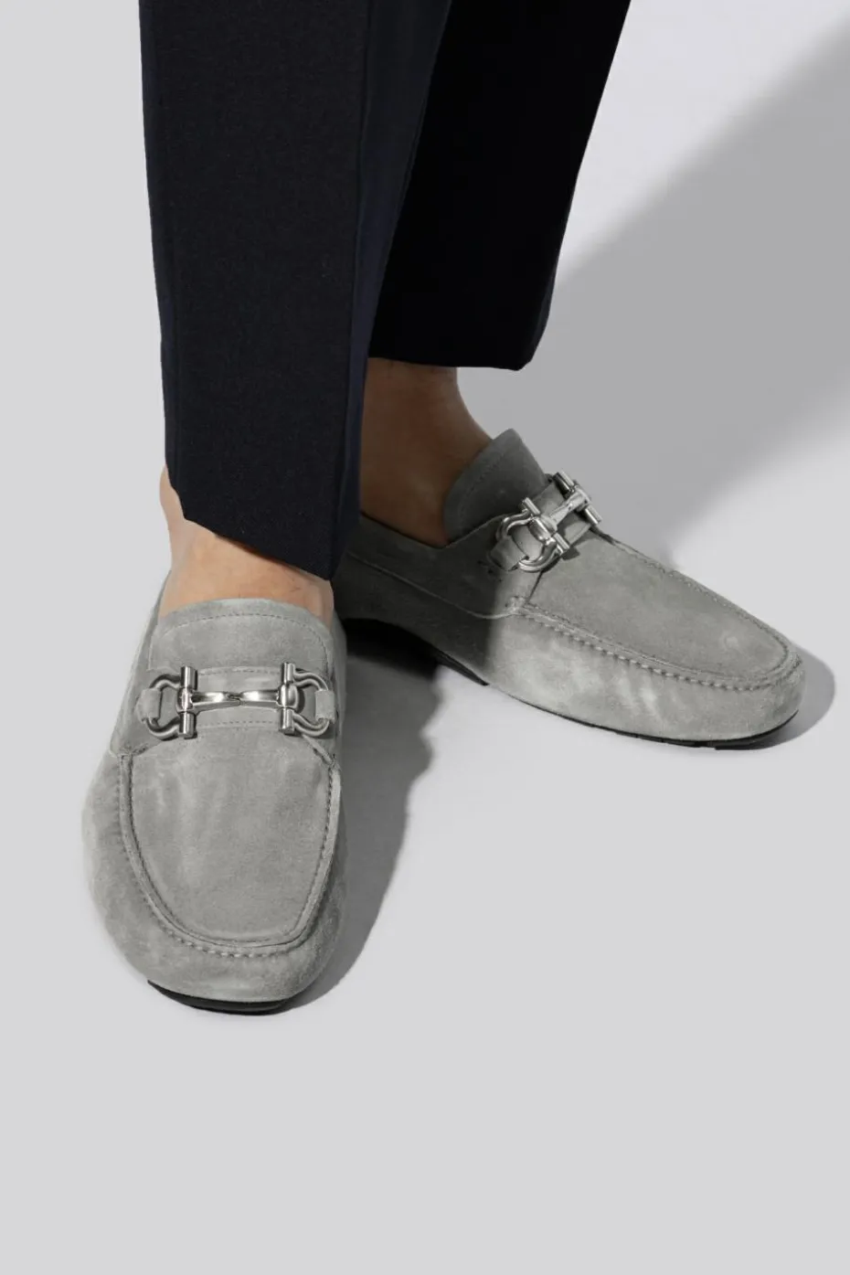FERRAGAMO SZARY Skórzane buty ‘Parigi’