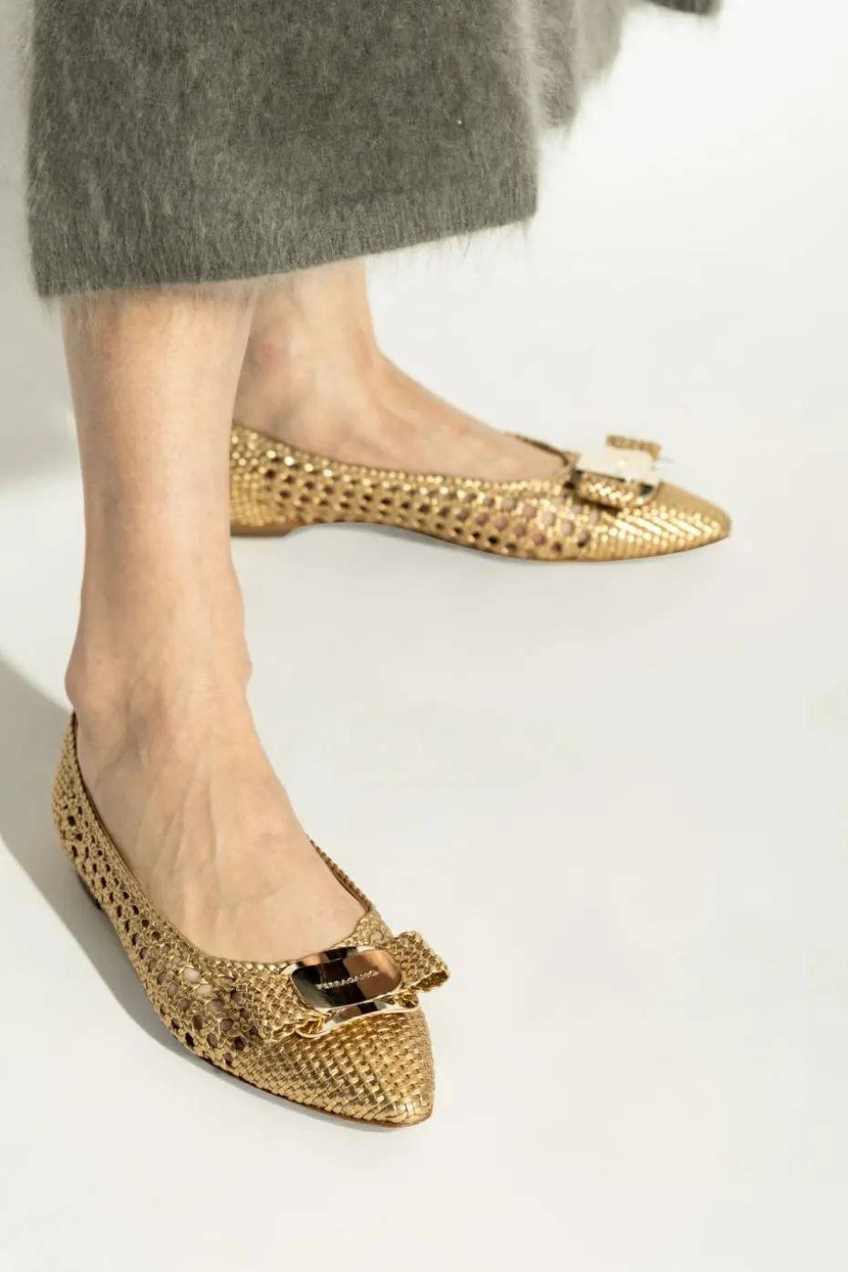 FERRAGAMO ZŁOTY Baleriny `Zea`
