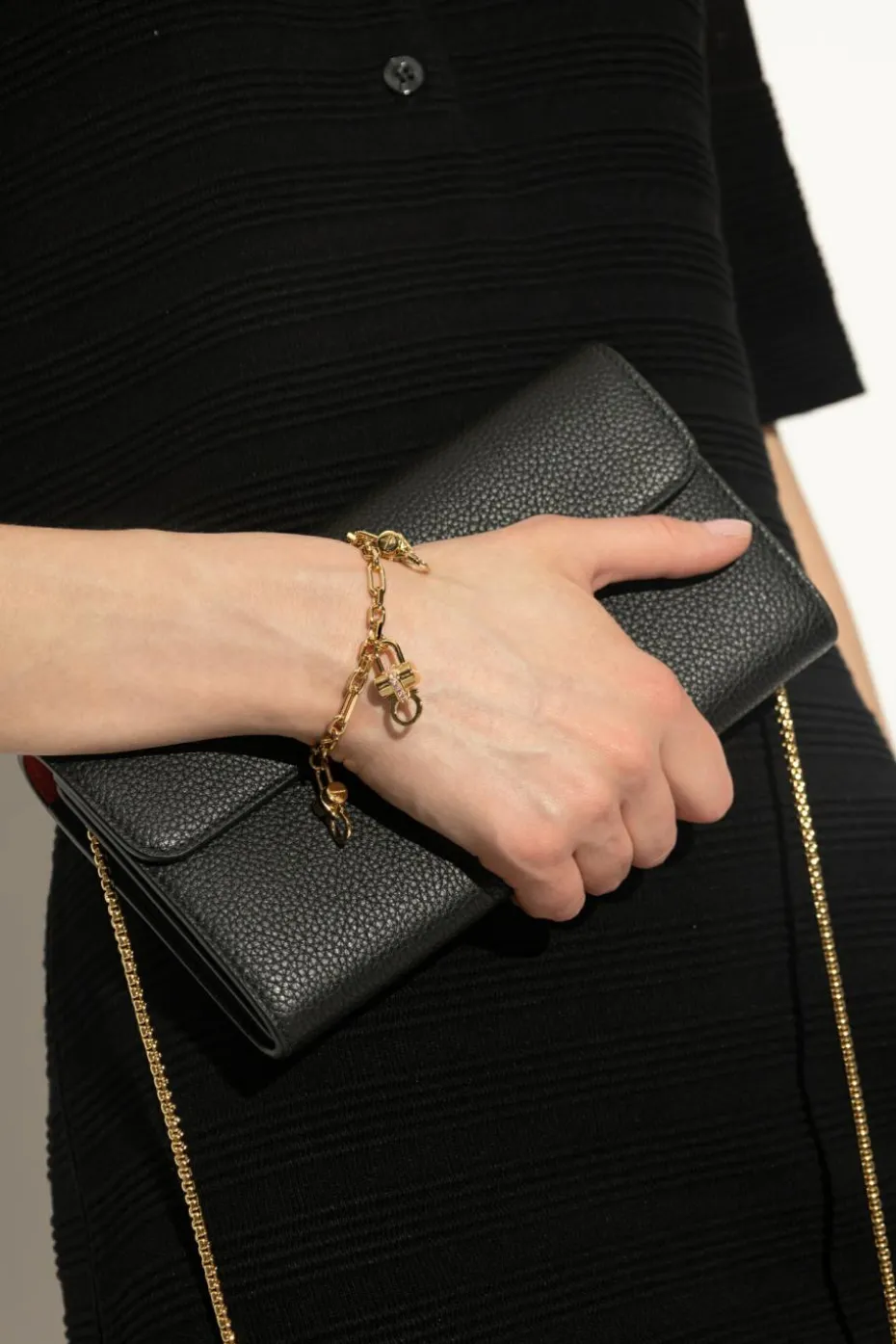 FERRAGAMO ZŁOTY Bransoleta z zawieszkami