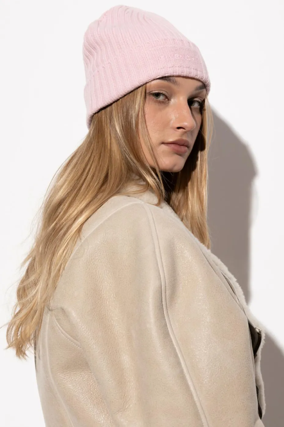 Givenchy RÓŻOWY Wełniana czapka z logo