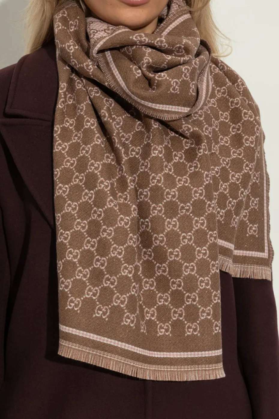 Gucci BRĄZOWY Szal z monogramem