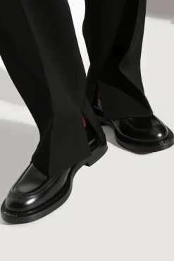 Gucci CZARNY Skórzane buty typu `loafers`