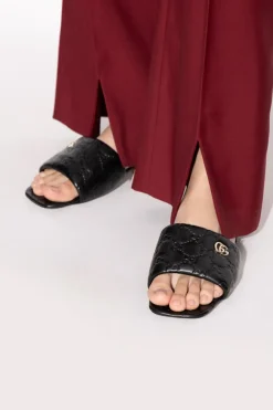 Gucci CZARNY Skórzane klapki