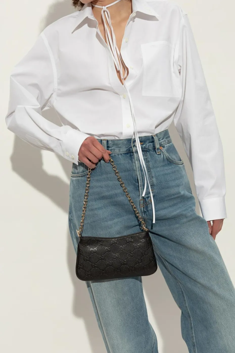 Gucci CZARNY Torba do ręki `GG Emblem Super Mini`