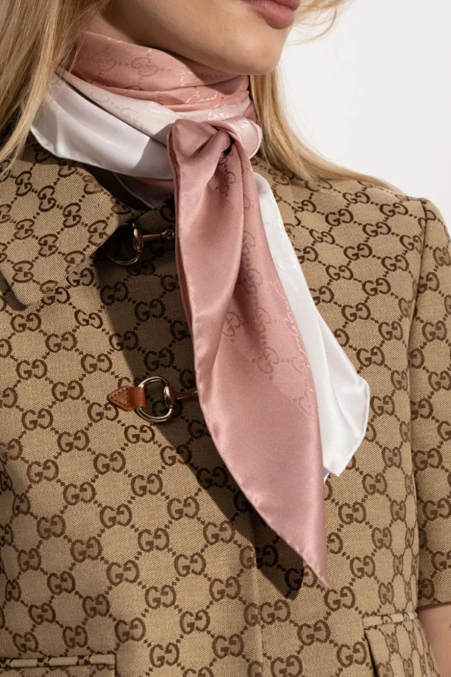 Gucci RÓŻOWY Jedwabna chusta