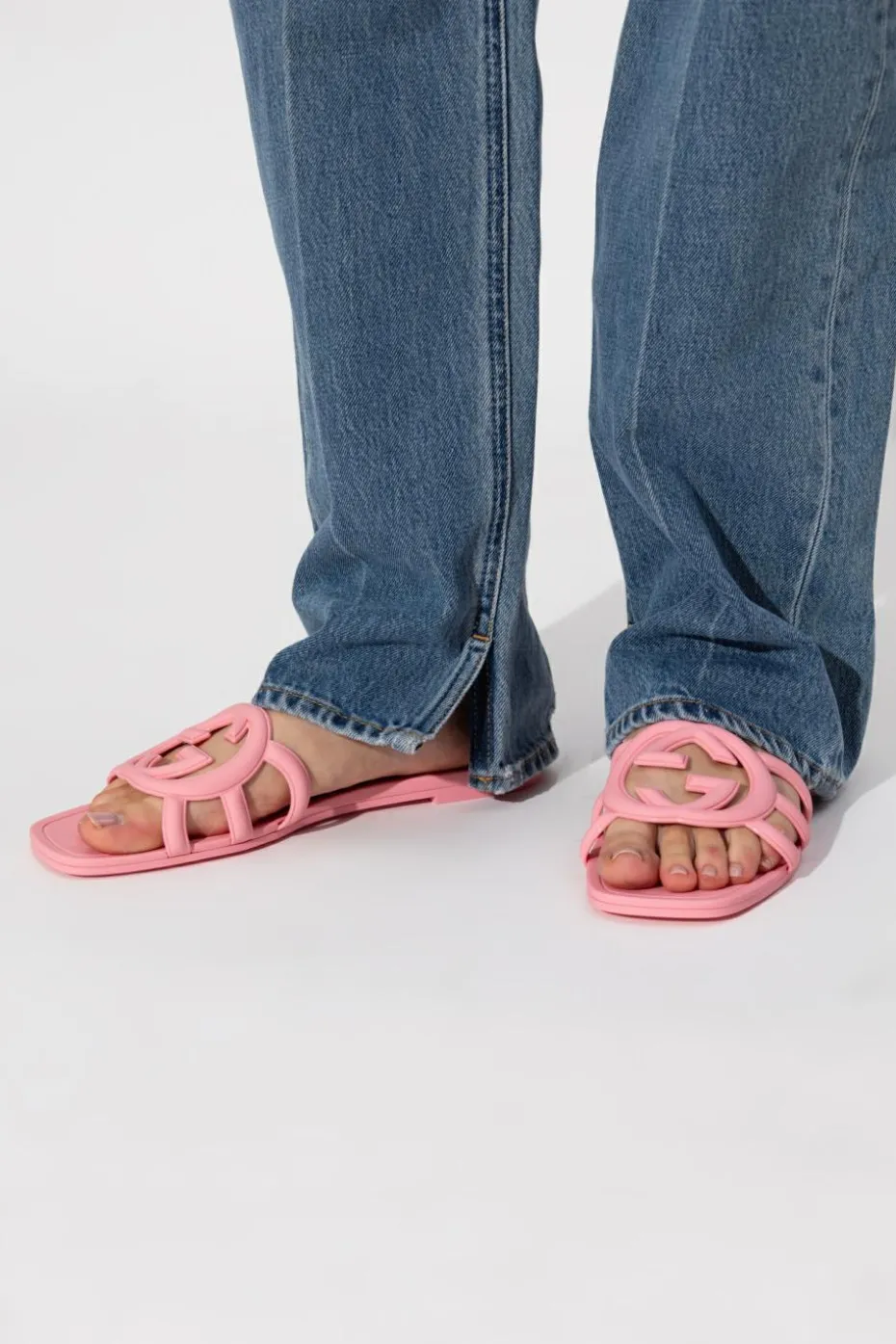Gucci RÓŻOWY Klapki `Interlocking G`