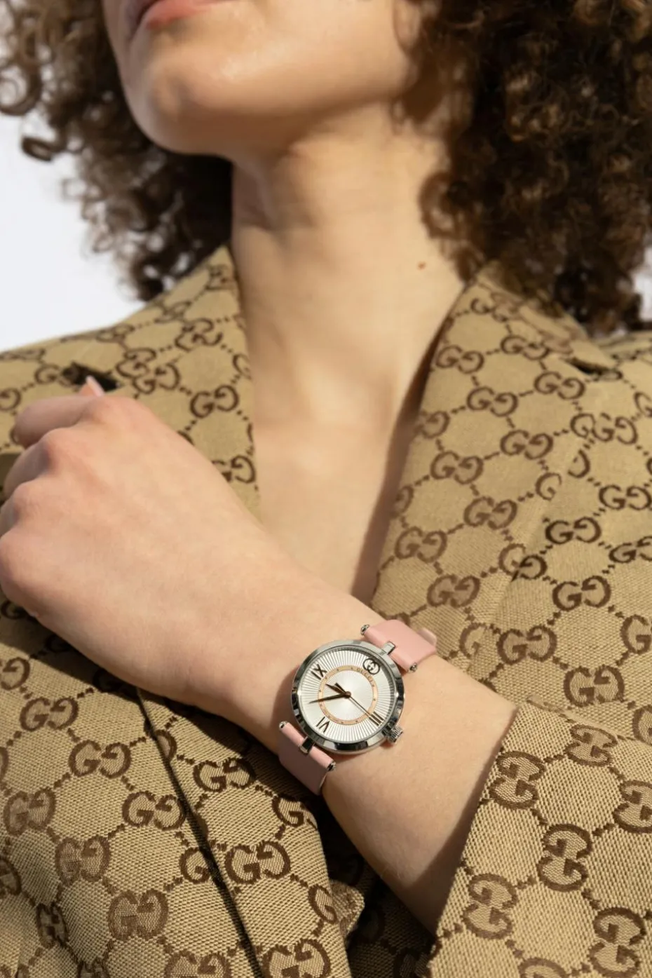 Gucci RÓŻOWY Zegarek na skórzanym pasku