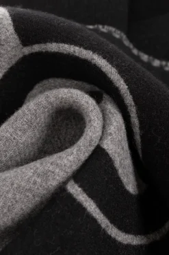 Gucci SZARY Wełniany szal z logo
