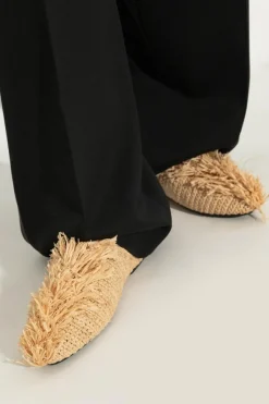 JIL SANDER+ beżowy Klapki z rafii