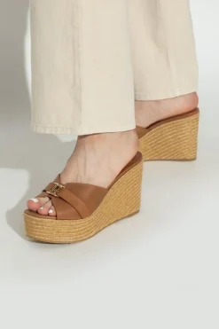 Jimmy Choo BRĄZOWY Klapki na koturnie `Leda`