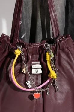 Marc Jacobs MULTIKOLOR Brelok z zawieszkami