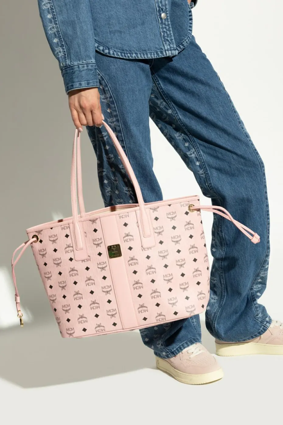MCM RÓŻOWY Torba `Liz Medium` typu `shopper`