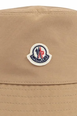 Moncler beżowy Kapelusz z naszywką z logo