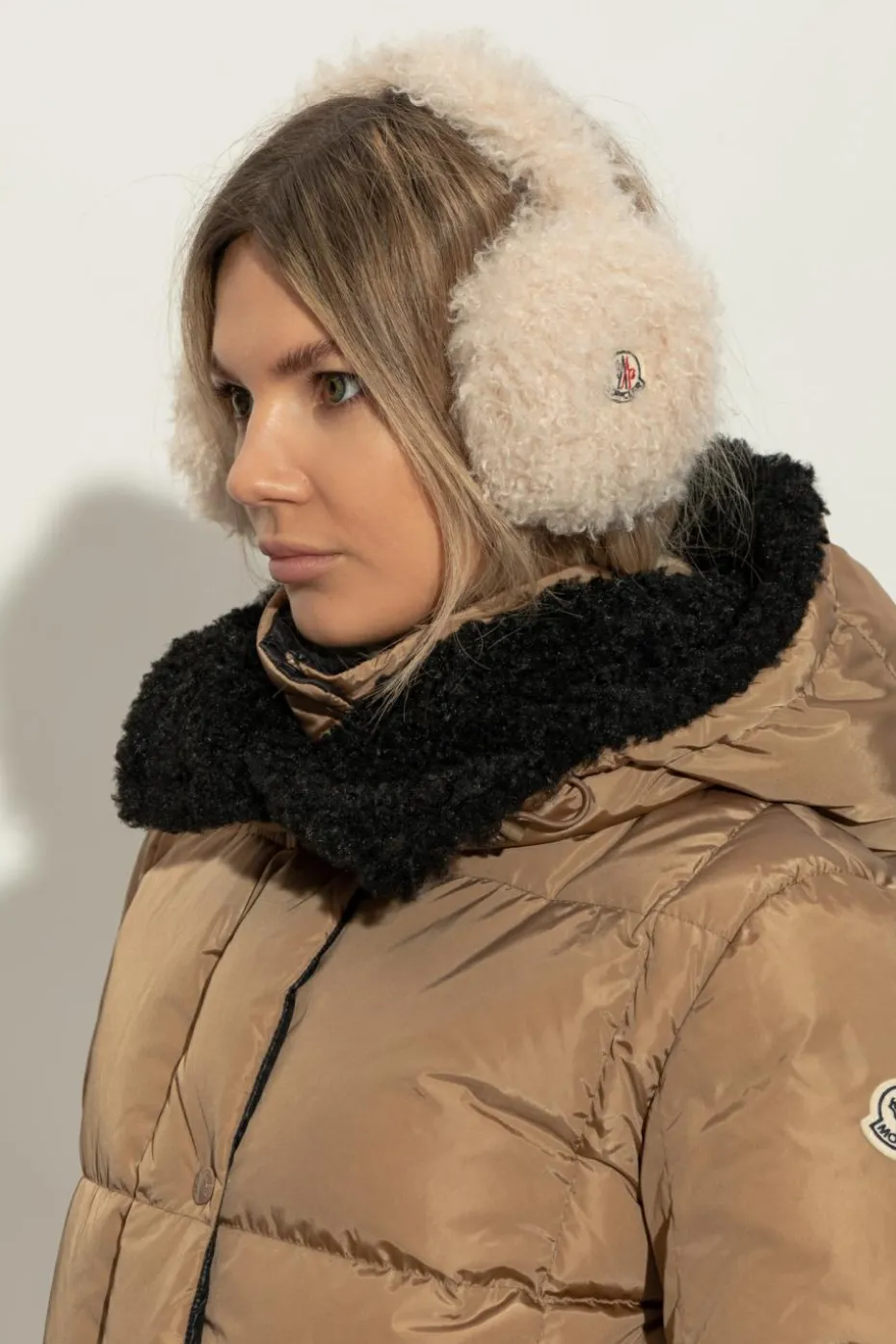 Moncler kremowy Futrzane nauszniki