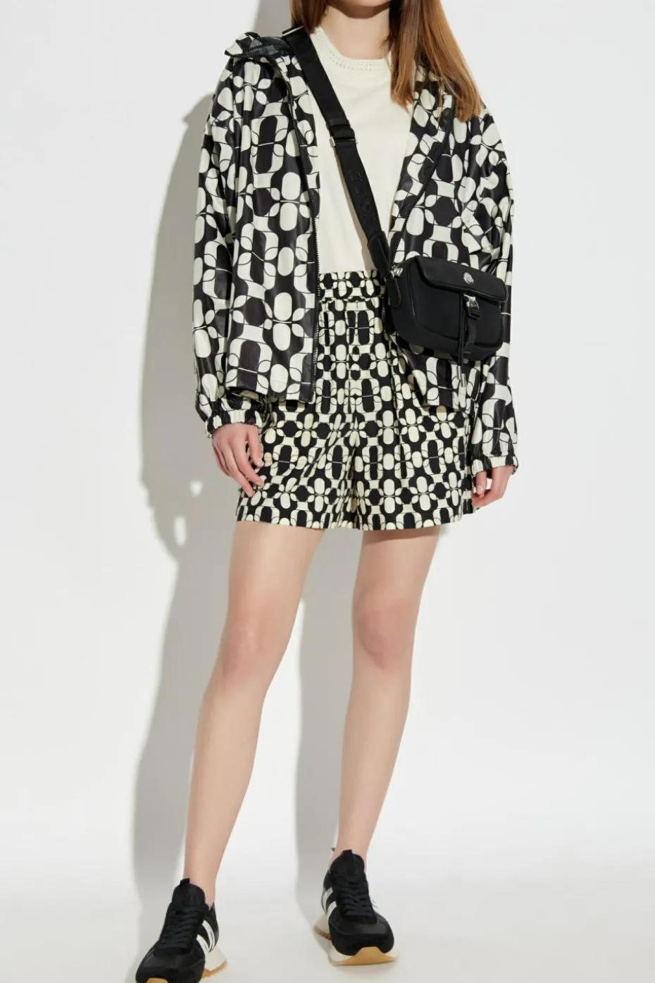 Moncler kremowy Kurtka `Pichon`