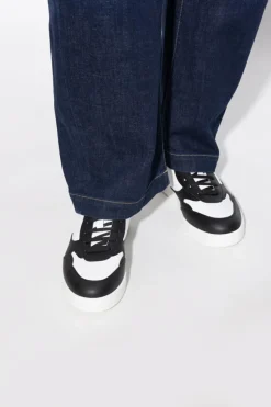 Moschino BIAŁY Skórzane buty sportowe